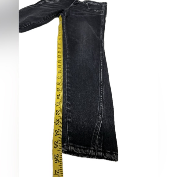 AMO Twist Ankle Jeans - Picture 6 of 6